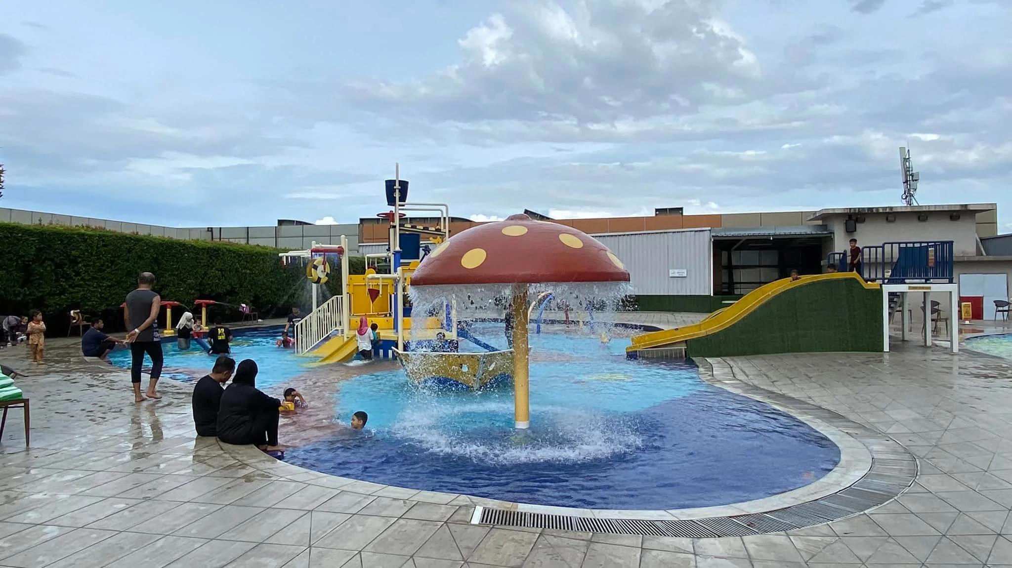 Kids swimming pool at KSL