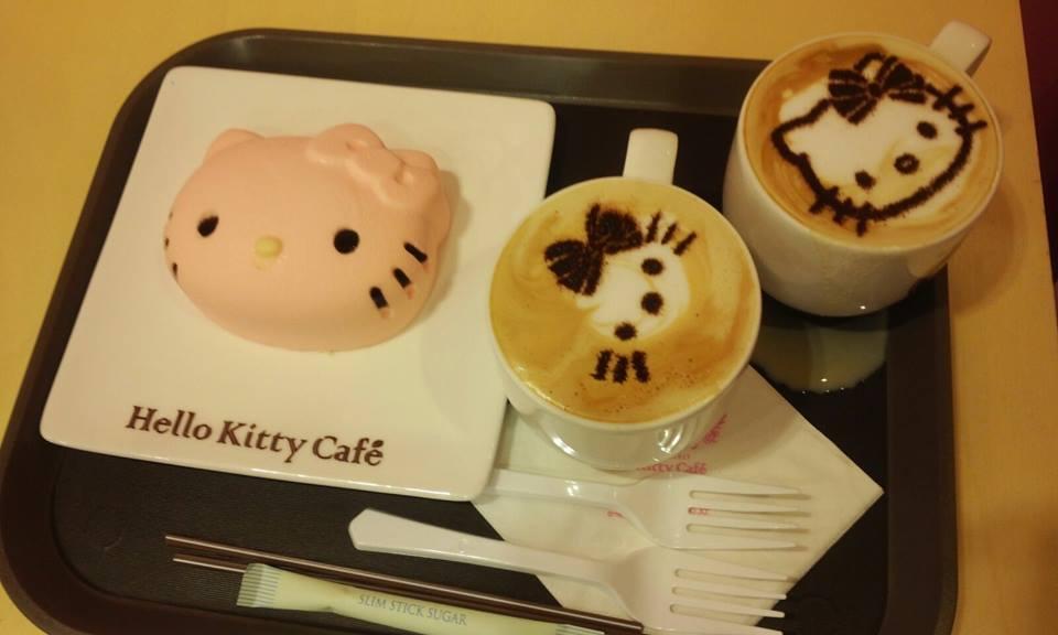 Hello Kitty Cafe Myeongdong Coffee Cake