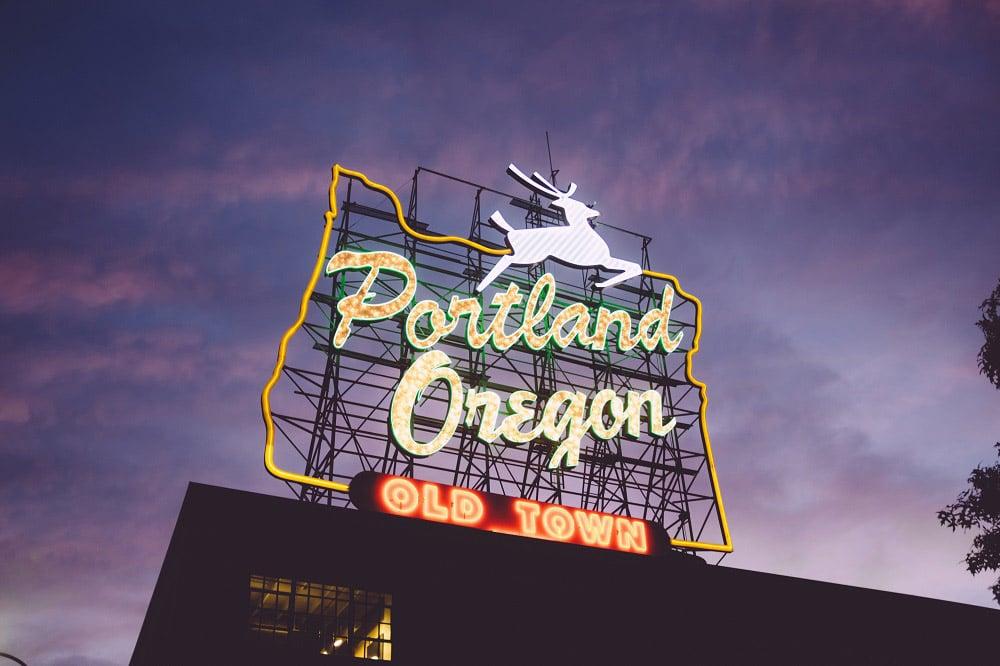 9---[LAST-PHOTO]-Portland-Sign